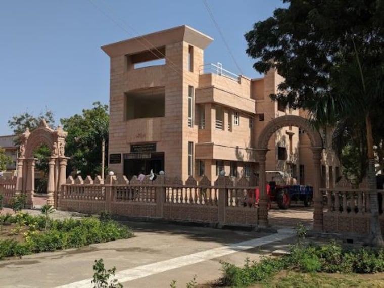 Bhadreshwar Jain Temple-3